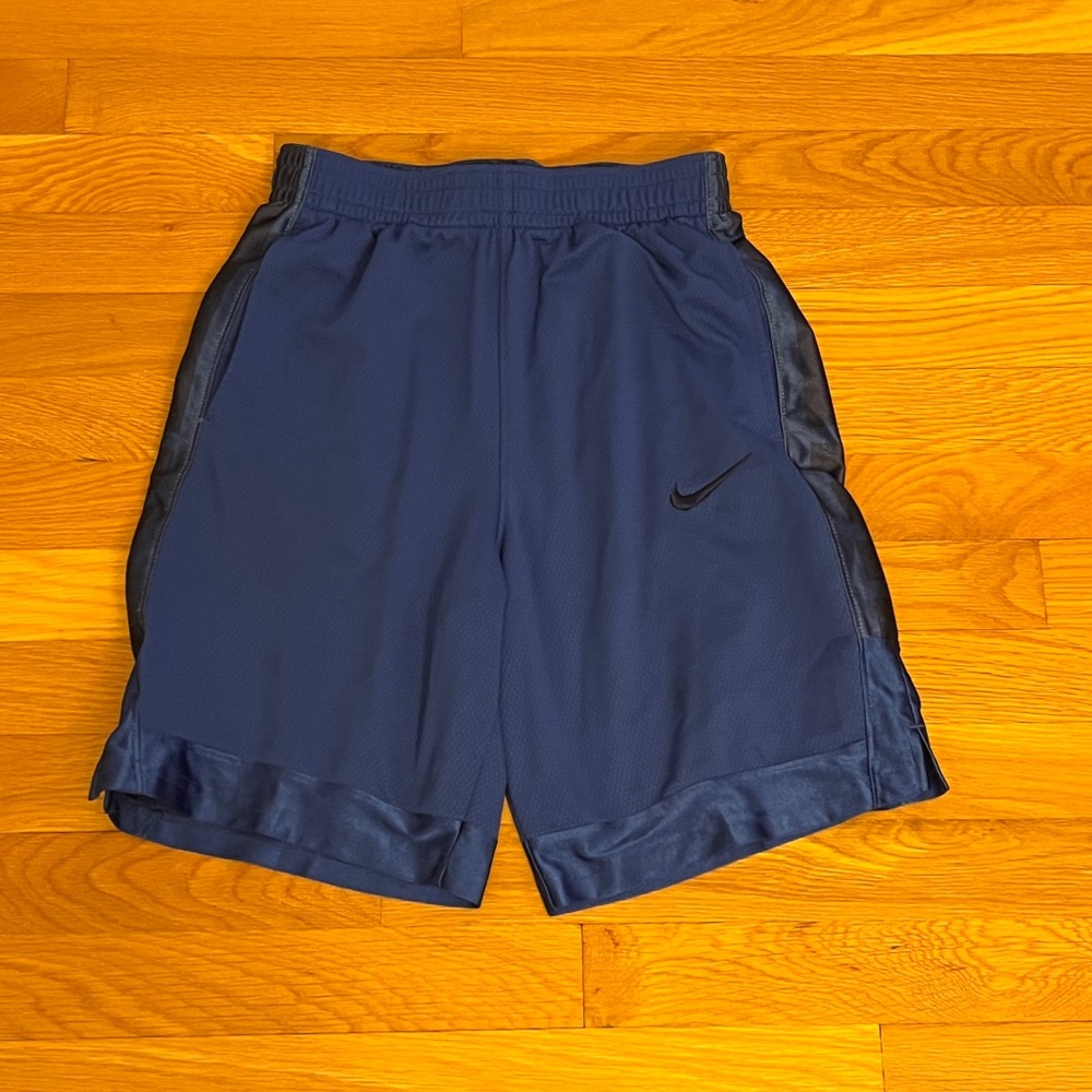 Nike Boy’s Navy shorts, size Large